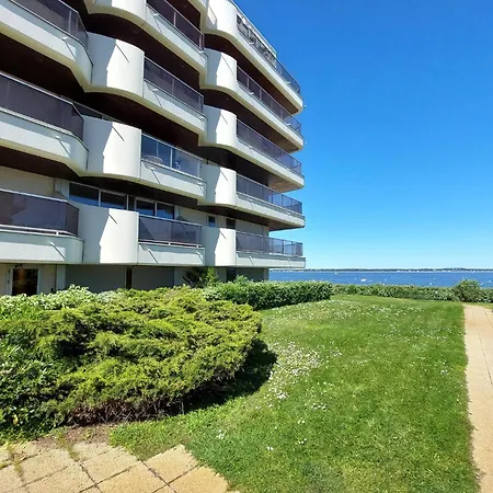 Awesome Studio In With House Sea View